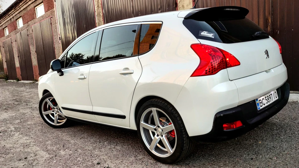 Peugeot 3008 19" 🟦⬜🟥 2