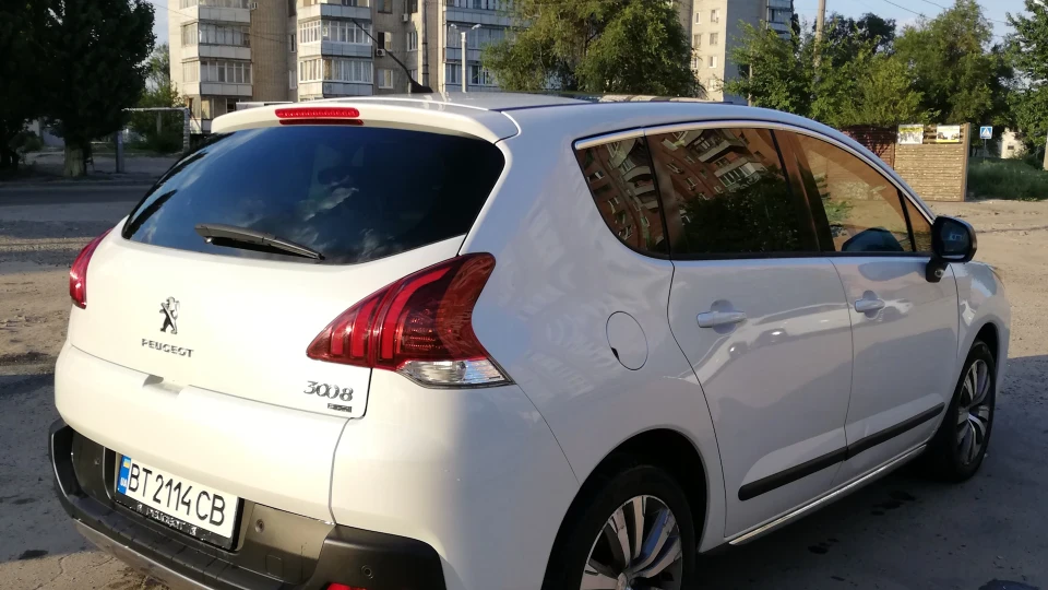 Peugeot 3008 Білосніжка 3