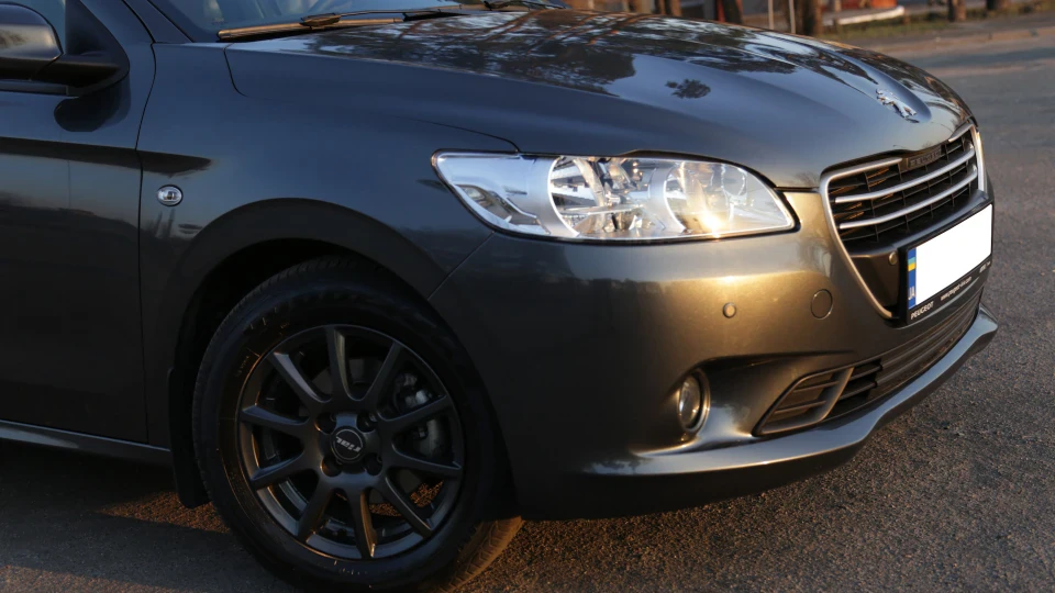 Peugeot 301 4