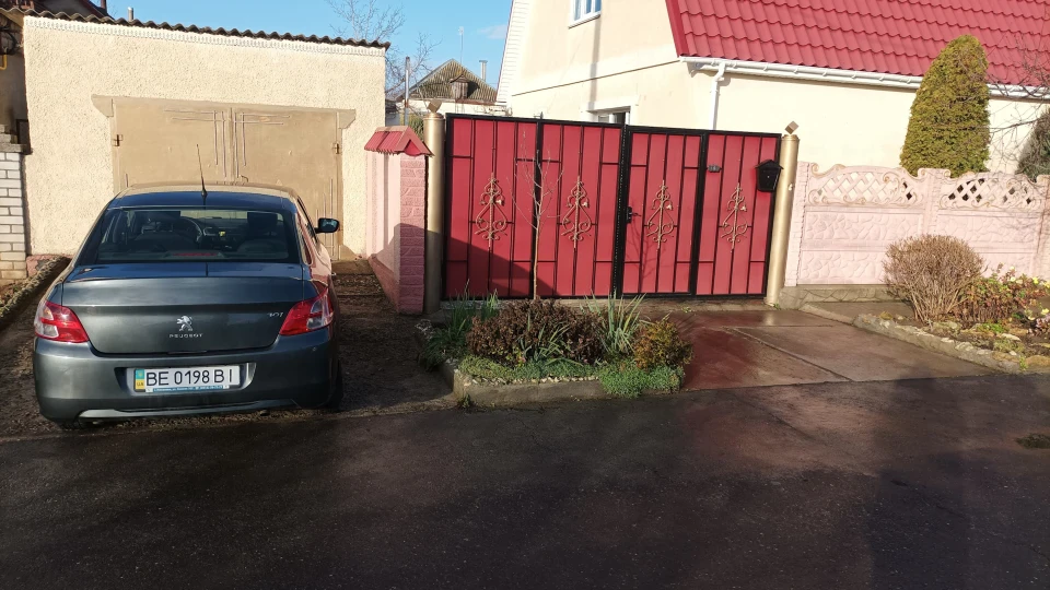 Peugeot 301 1.6 turbo diesel 2
