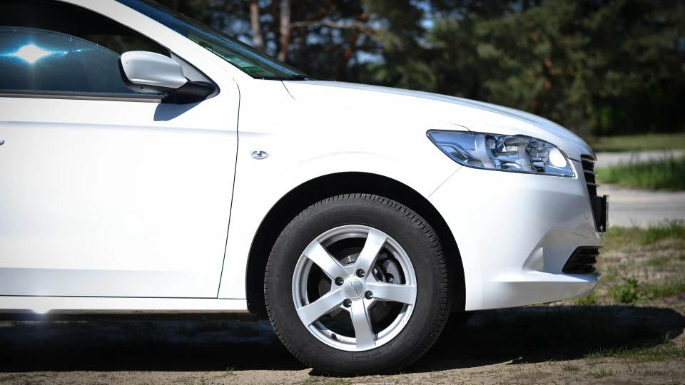 Peugeot 301 Active 1,2 2