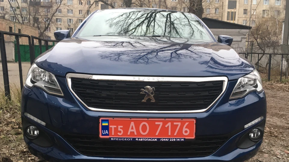 Peugeot 301 Blue1.6VTі 4