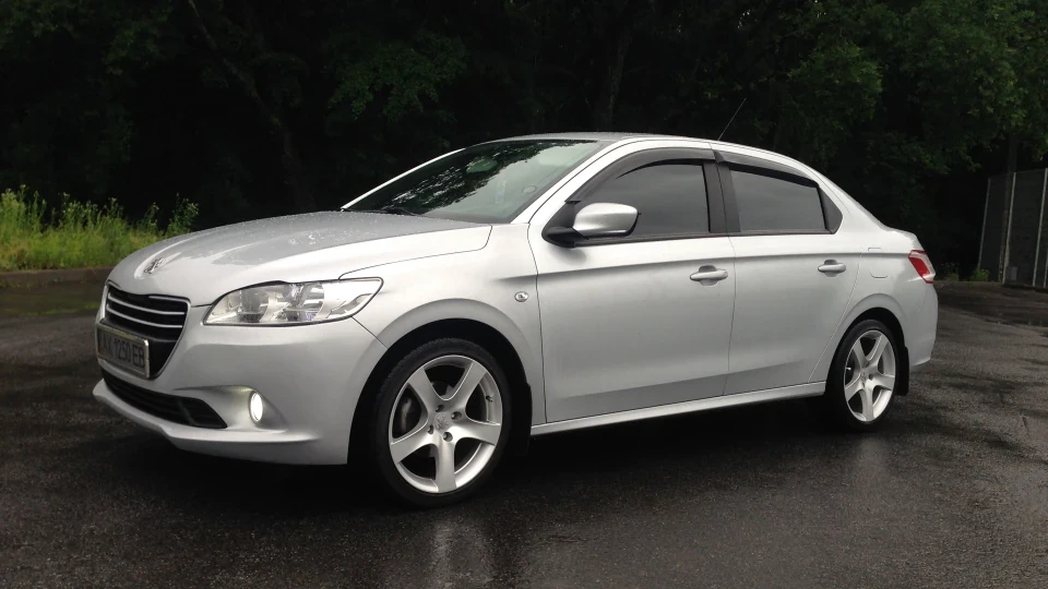 Peugeot 301 Левеня 5