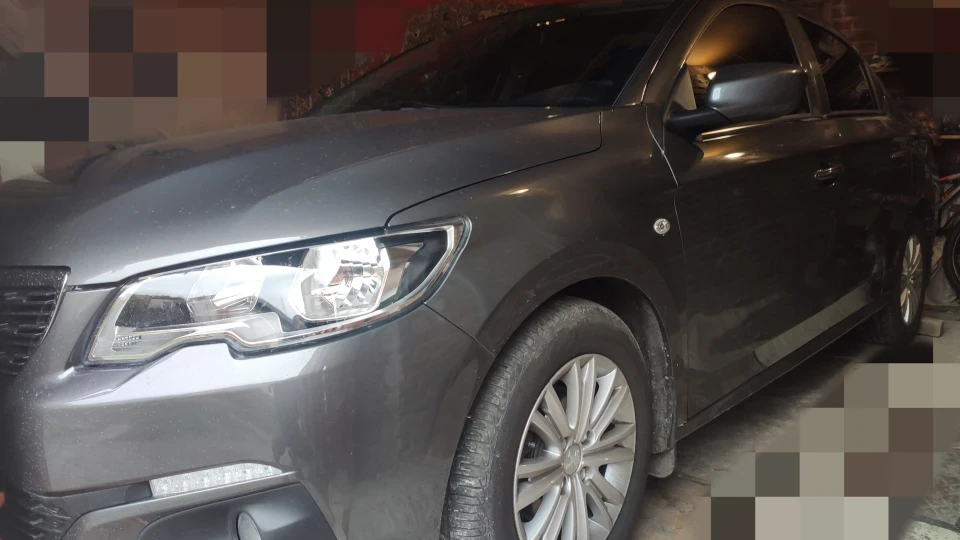 Peugeot 301 Сірий металік