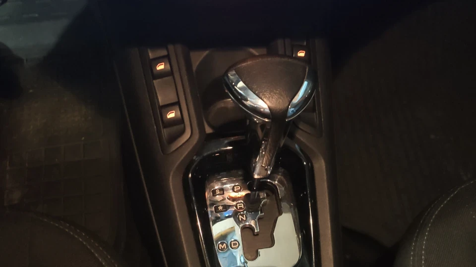 Peugeot 301 Сірий металік 2