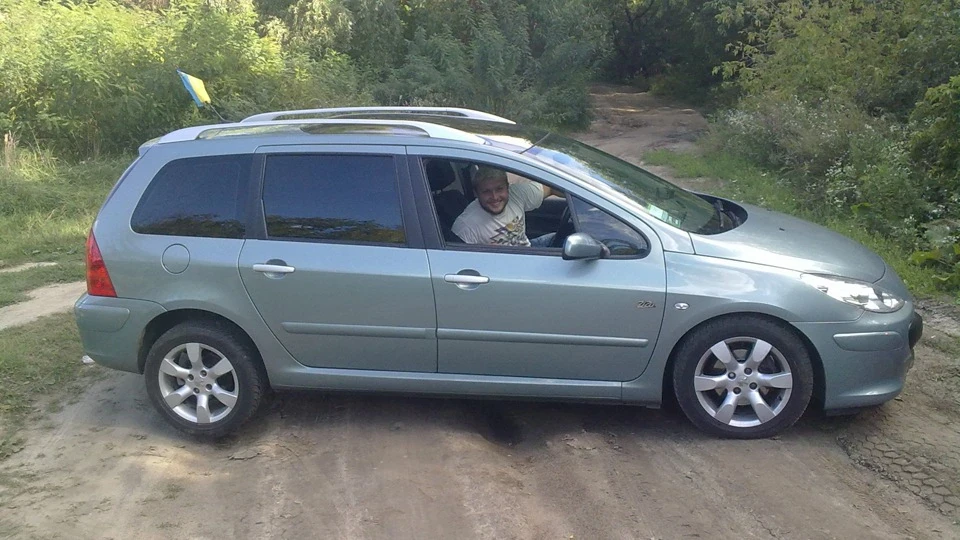 Peugeot 307 SW Зелений крокодил ZiZu 3