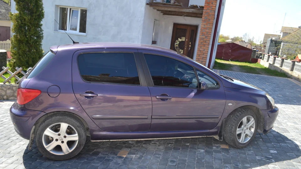 Peugeot 307 2,0 газ/бензин 5