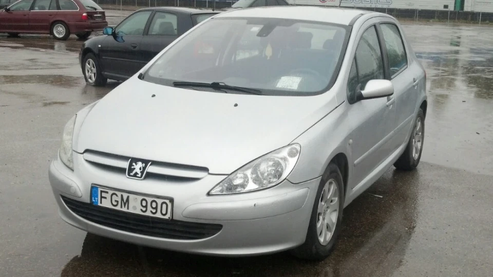Peugeot 307 2.0 HDi XS 4