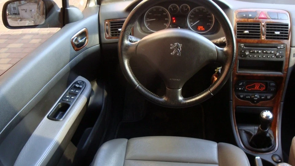 Peugeot 307 2.0 silver horse 5