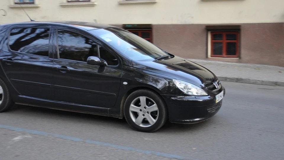 Peugeot 307 2.0i ПІЖОНЧИК) 2