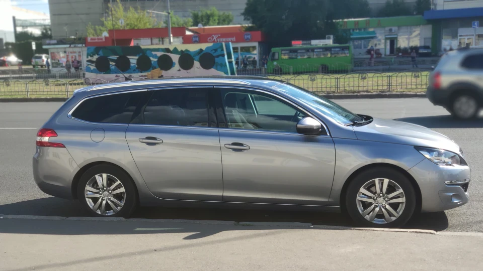 Peugeot 308 SW 2