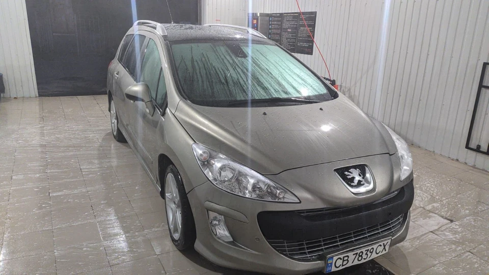 Peugeot 308 SW 1.6 5fv 115 kw бензин