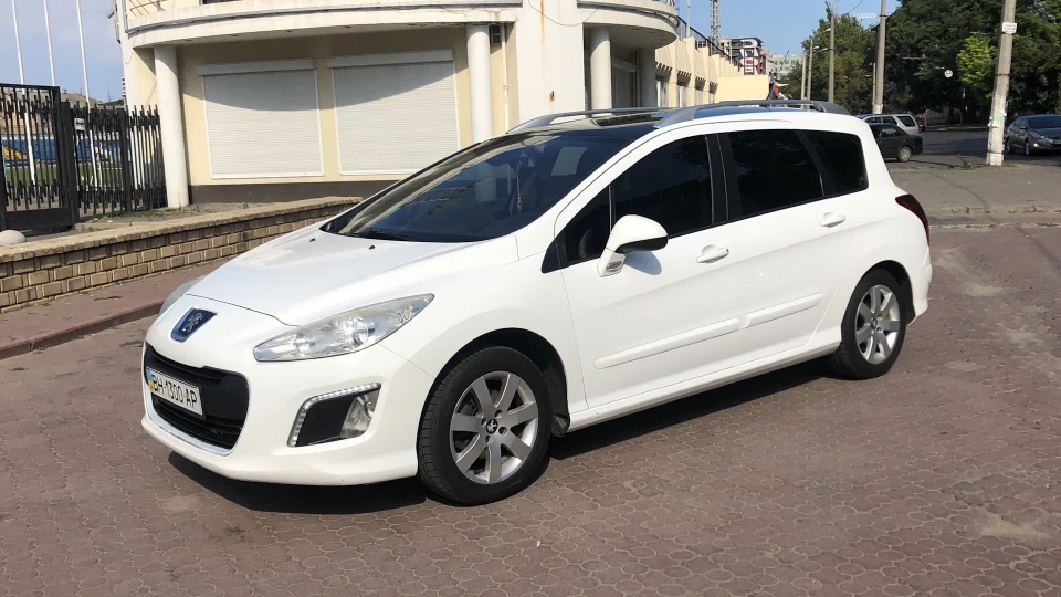 Peugeot 308 SW 1,6 турбо дизель