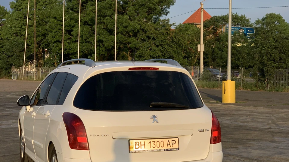 Peugeot 308 SW 1,6 турбо дизель 5