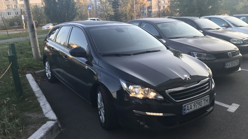 Peugeot 308 SW 2.0 BlueHDi with Aisin 4