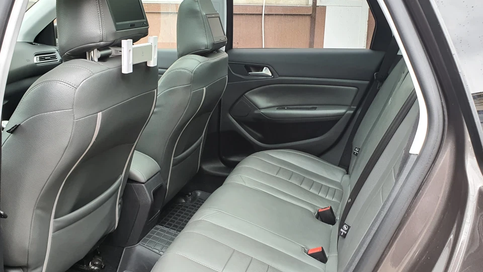 Peugeot 308 SW Баніфацій 4