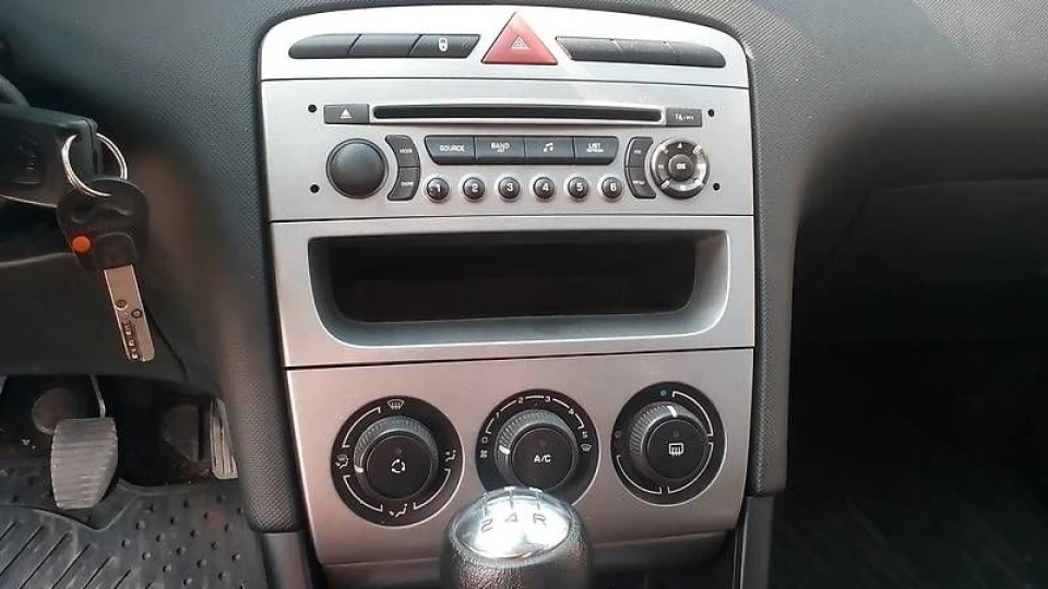 Peugeot 308 5