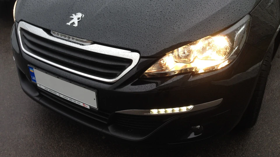 Peugeot 308 ACTIVE «bébé» 4