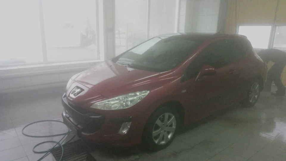 Peugeot 308 Coupe 4