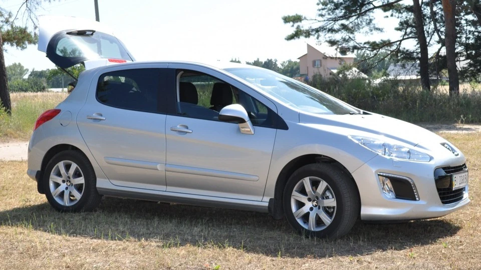 Peugeot 308 французька штучка 5