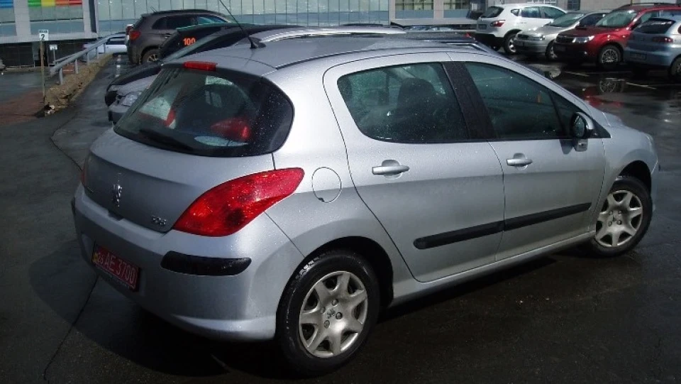 Peugeot 308 Лев) 2