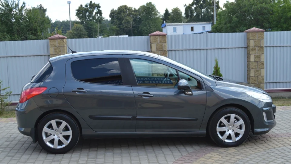 Peugeot 308 Левеня 5