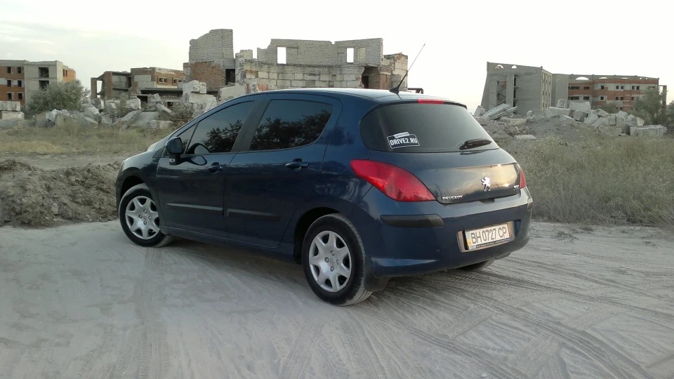 Peugeot 308 Синій Пиж% 3