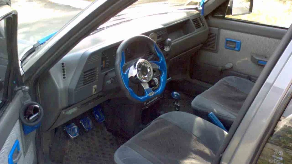 Peugeot 309 2