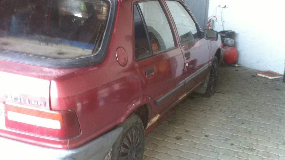 Peugeot 309 1.6 карб 3