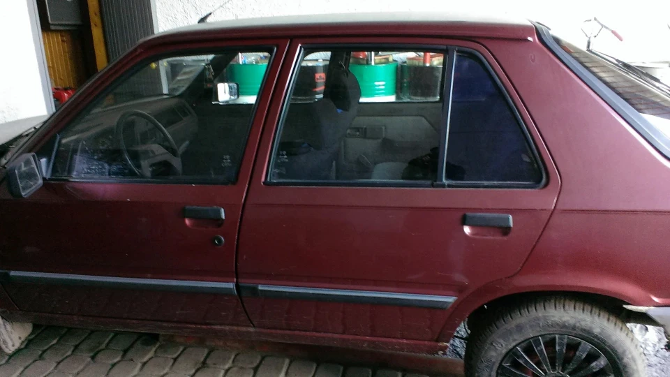 Peugeot 309 1.6 карб 5
