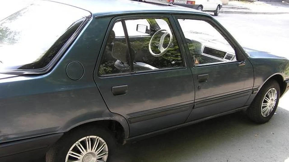 Peugeot 309 Колиска 3