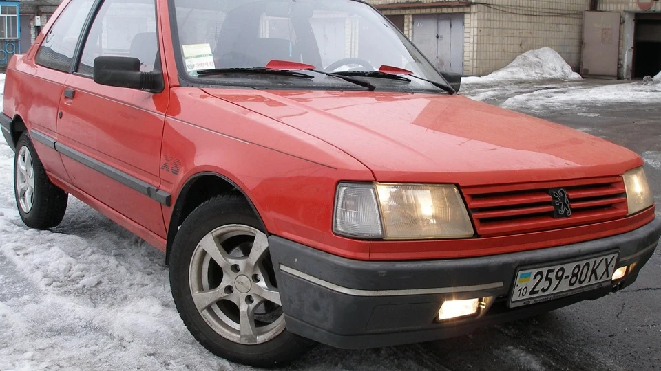 Peugeot 309 Red Dandy 2
