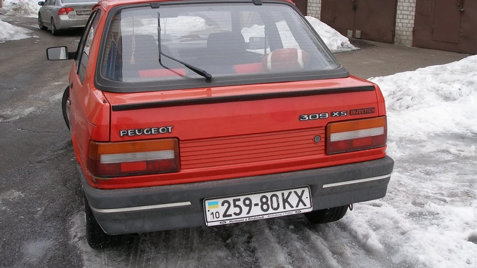 Peugeot 309 Red Dandy 3
