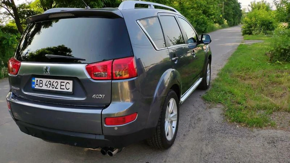 Peugeot 4007