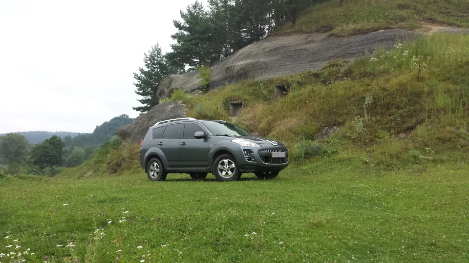 Peugeot 4007 2.4 2