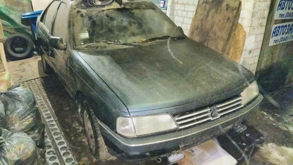 Peugeot 405 2