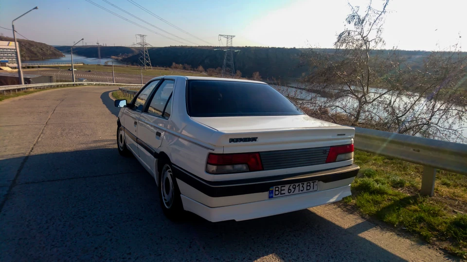 Peugeot 405 4