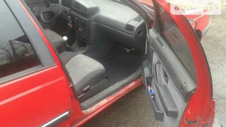 Peugeot 405 1,6 моно