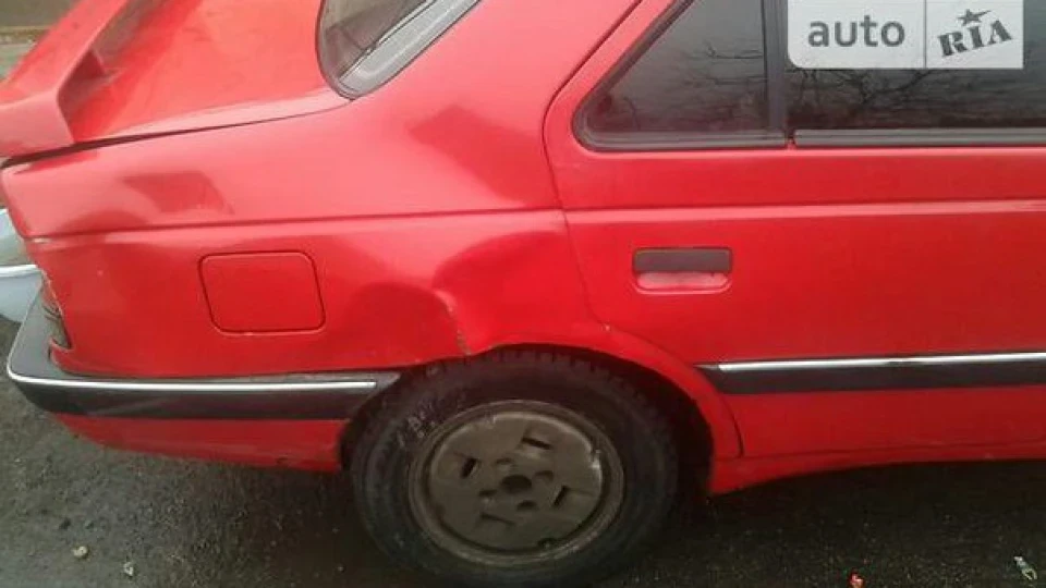 Peugeot 405 1,6 моно 2