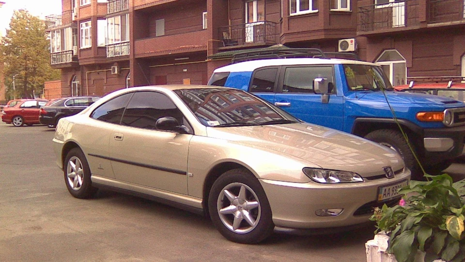 Peugeot 406 Coupe Ластівка