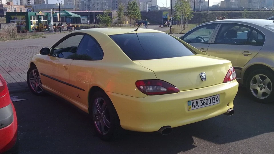 Peugeot 406 Coupe Жовтий перламутр 4