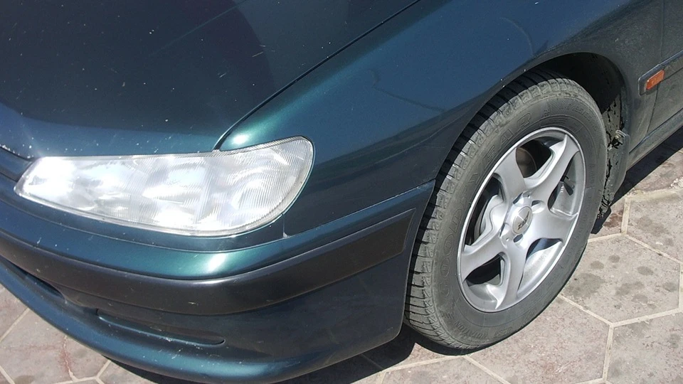 Peugeot 406