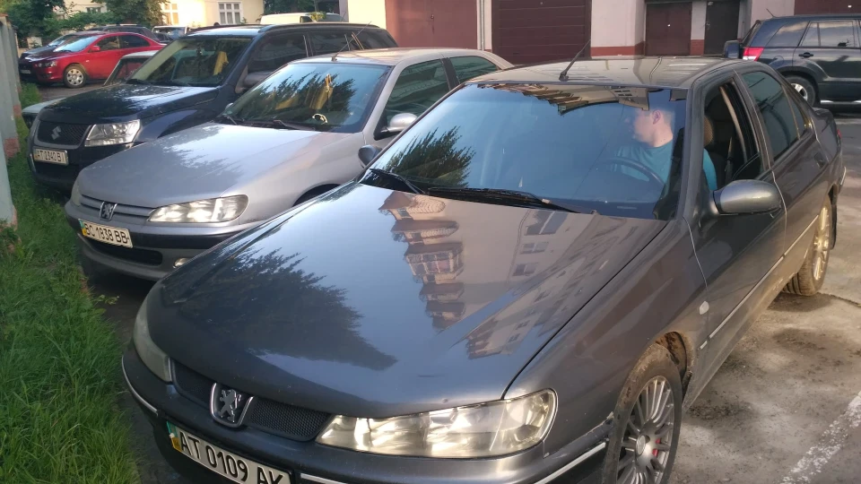 Peugeot 406