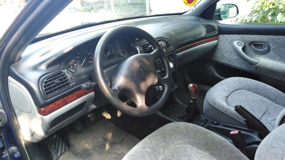 Peugeot 406