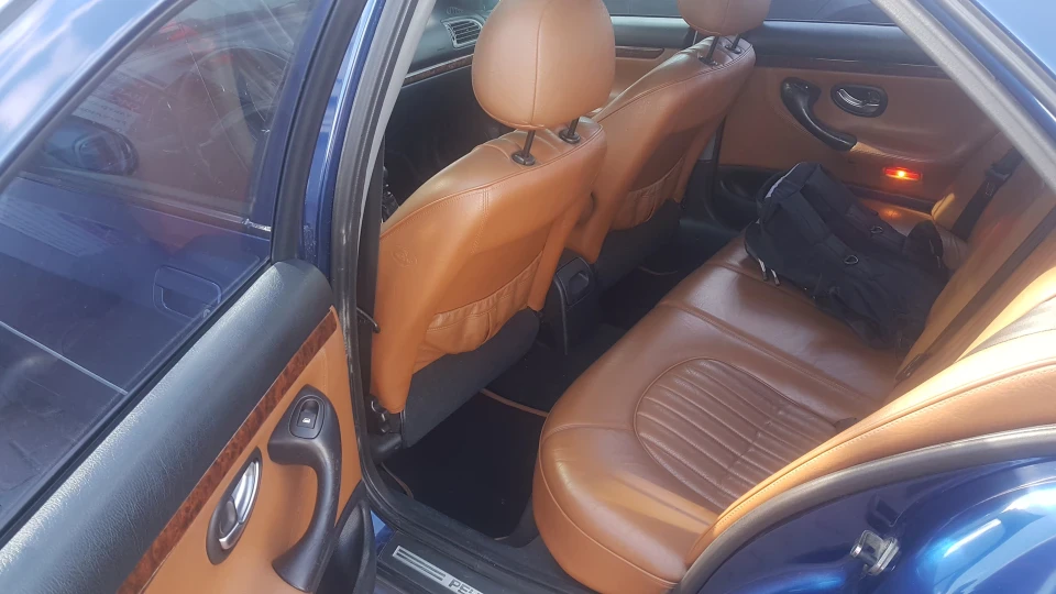 Peugeot 406 3.0 V6 4