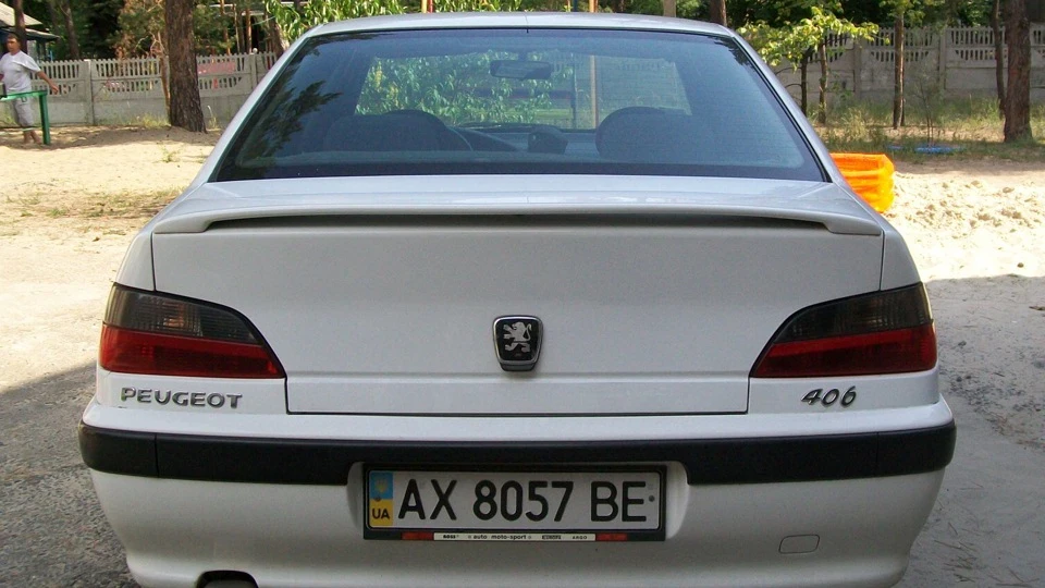 Peugeot 406 White Taxi 4