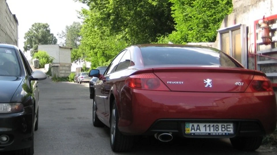 Peugeot 407 Coupe 3