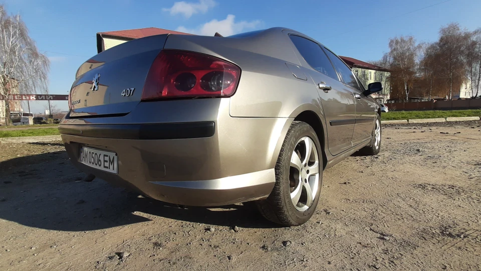 Peugeot 407