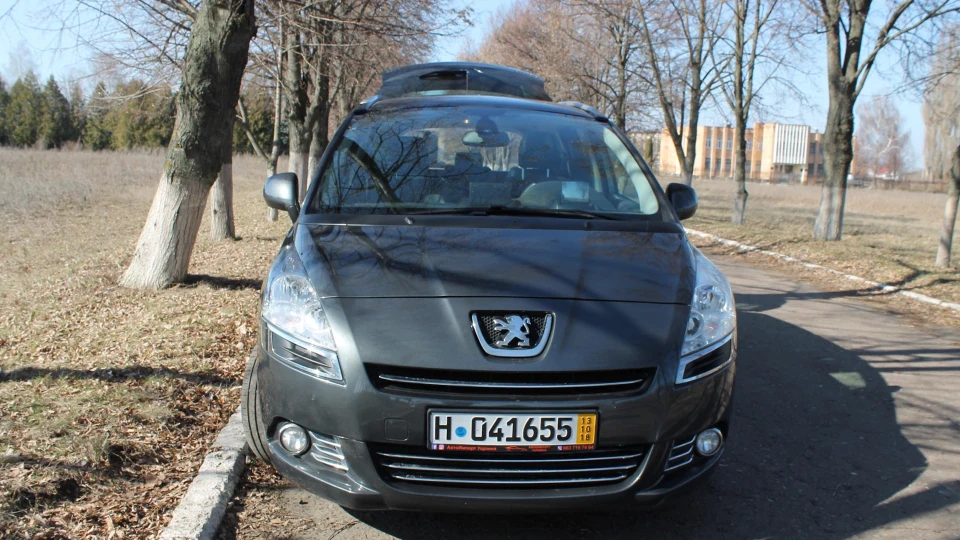 Peugeot 5008