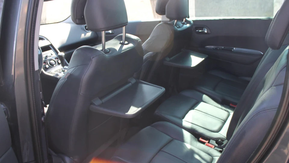 Peugeot 5008 2